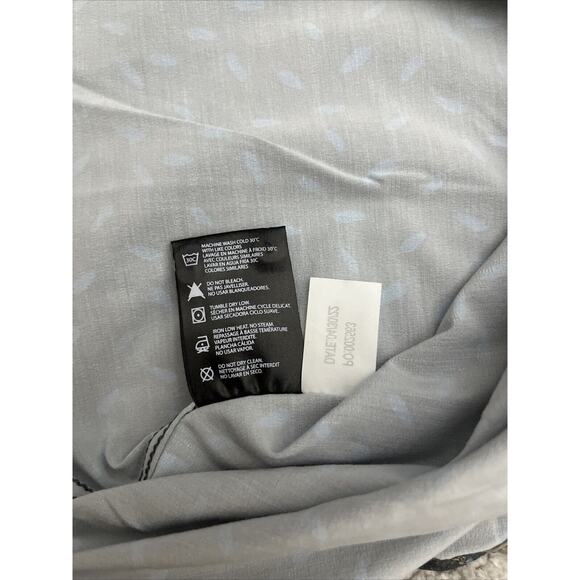 Huk Button Down Shirt Mens Medium Fishing Kona Lure Splash Performance Print NWT - Picture 6 of 11